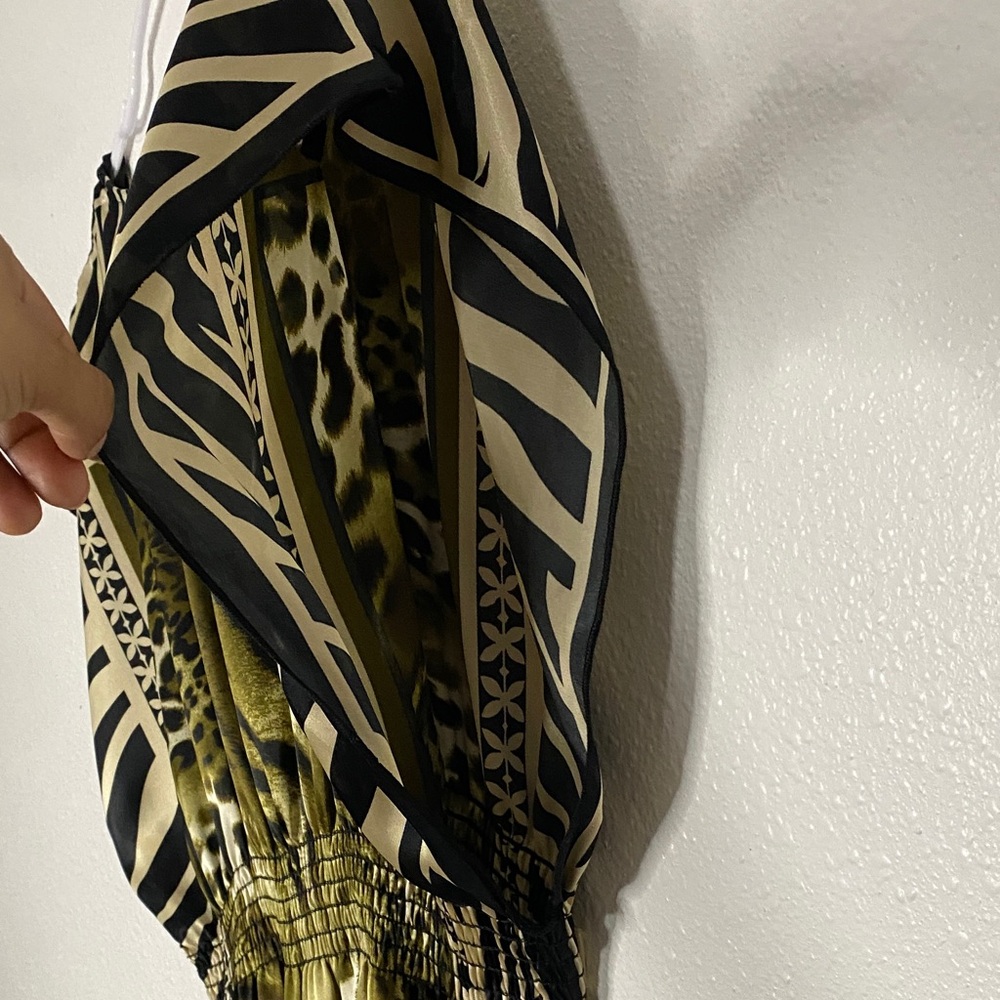 Chic Animal Print Blouse with Zebra Accents - Picture 8 of 16
